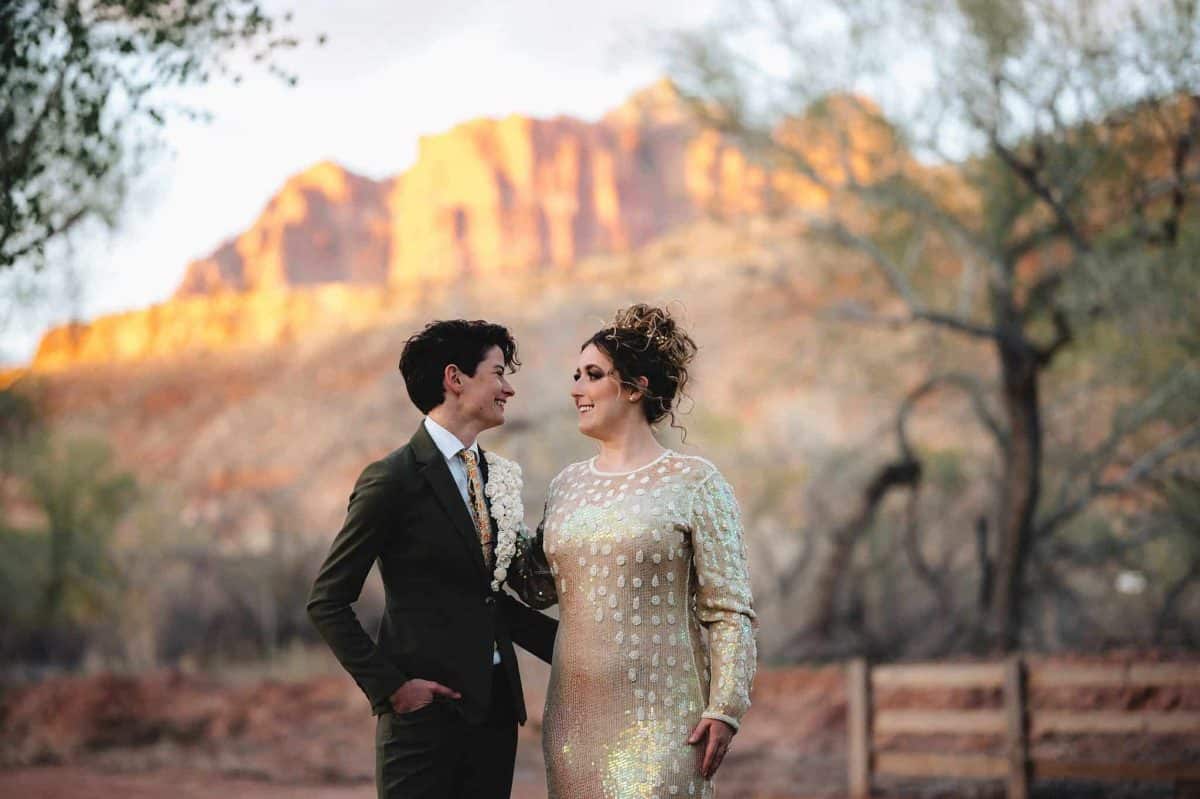 Couple's portraits near red rock in Southern Utah | 1920s-Inspired Zion Red Rock Villa Wedding | Jordan Varela Photography | Zion Brides Feature